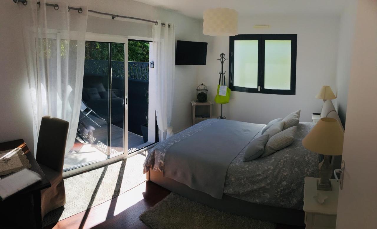 Chambre Kercaves 라모르플라주 외부 사진